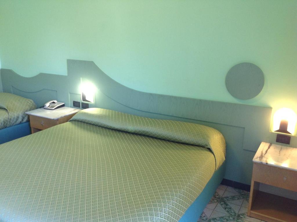 Hotel Giovanna بومبيي الغرفة الصورة